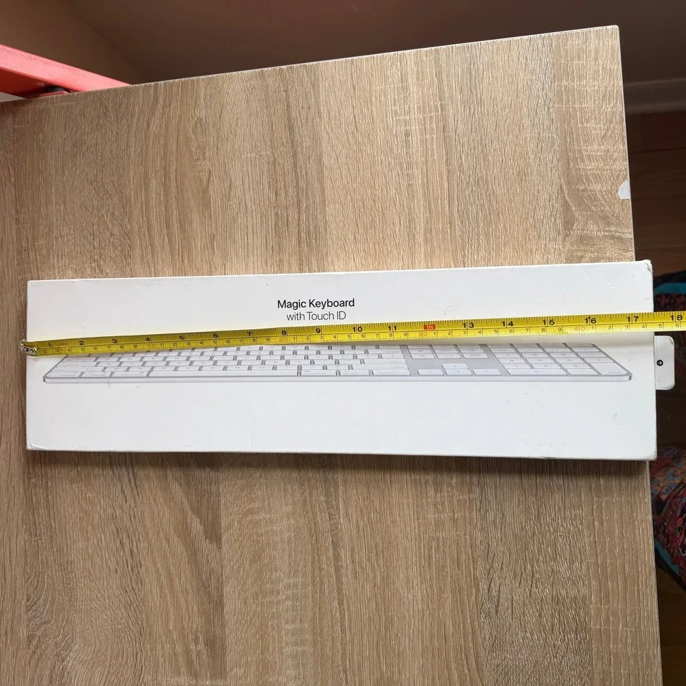 Apple Magic Keyboard Touch ID‎ and Numeric Keypad Silver White A2520 EMPTY BOX